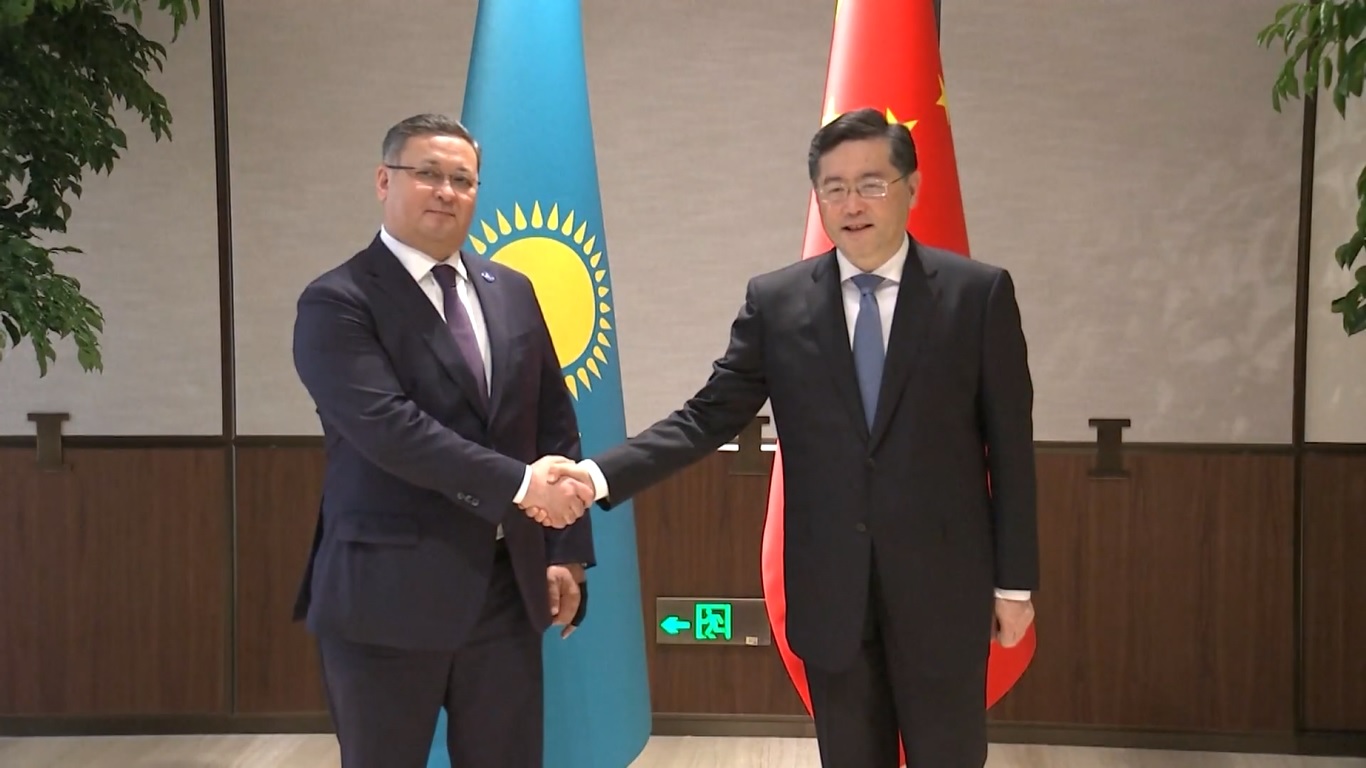 Pertemuan ini dilakukan menjelang Pertemuan Menteri Luar Negeri Tiongkok-Asia Tengah keempat yang dijadwalkan akan diadakan pada hari Kamis (27/4) di Xi'an