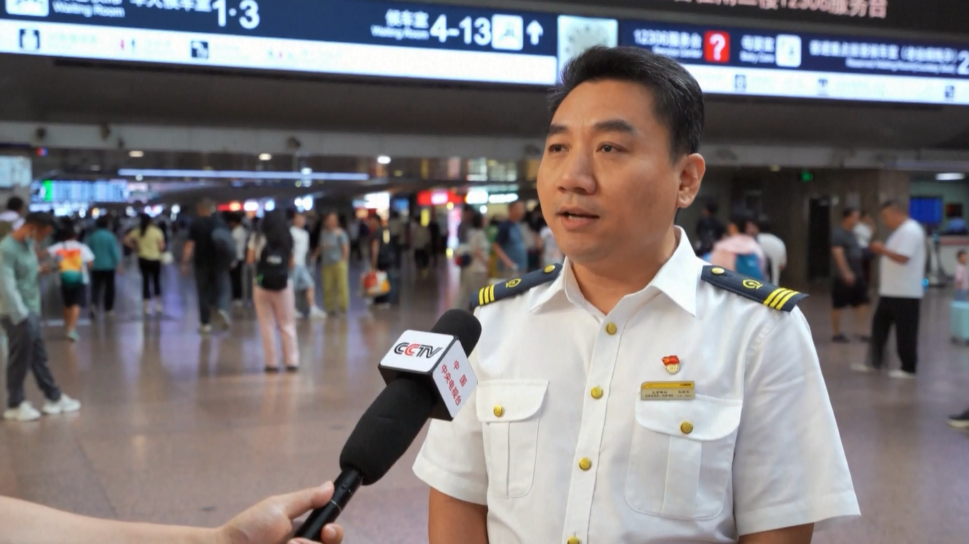 Layanan Jalur Kereta Api Beijing-Kowloon yang Masif di Tiongkok Menandai 30 Tahun Beroperasi
