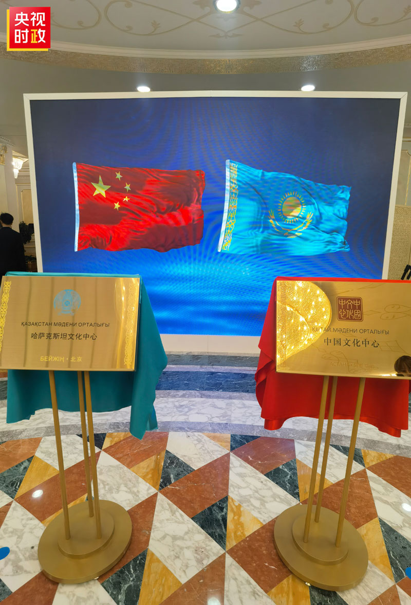 Tokayev pada masa muda pernah memperdalam studi di Universitas Bahasa dan Budaya Beijing