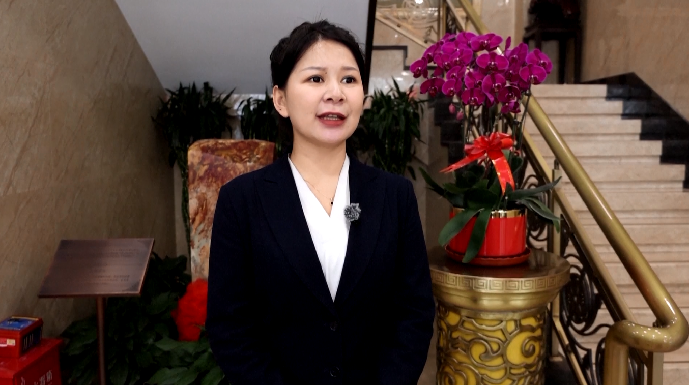 Restoran-restoran di Tiongkok Alami Lonjakan Pemesanan untuk Makan Malam untuk Malam Tahun Baru Imlek