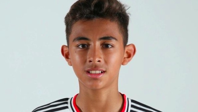 Pelatih Timnas Indonesia U-17 Bima Sakti mengumumkan pemain diaspora Welber Jardim resmi memegang paspor Indonesia