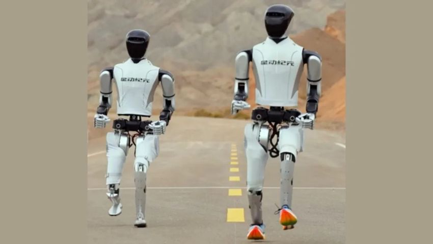 Tiongkok menghadirkan robot humanoid bernama STAR1 mampu berlari dengan kecepatan luar biasa lebih dari 8 mil per jam (mph) atau sekitar 36 meter per detik (m/s)