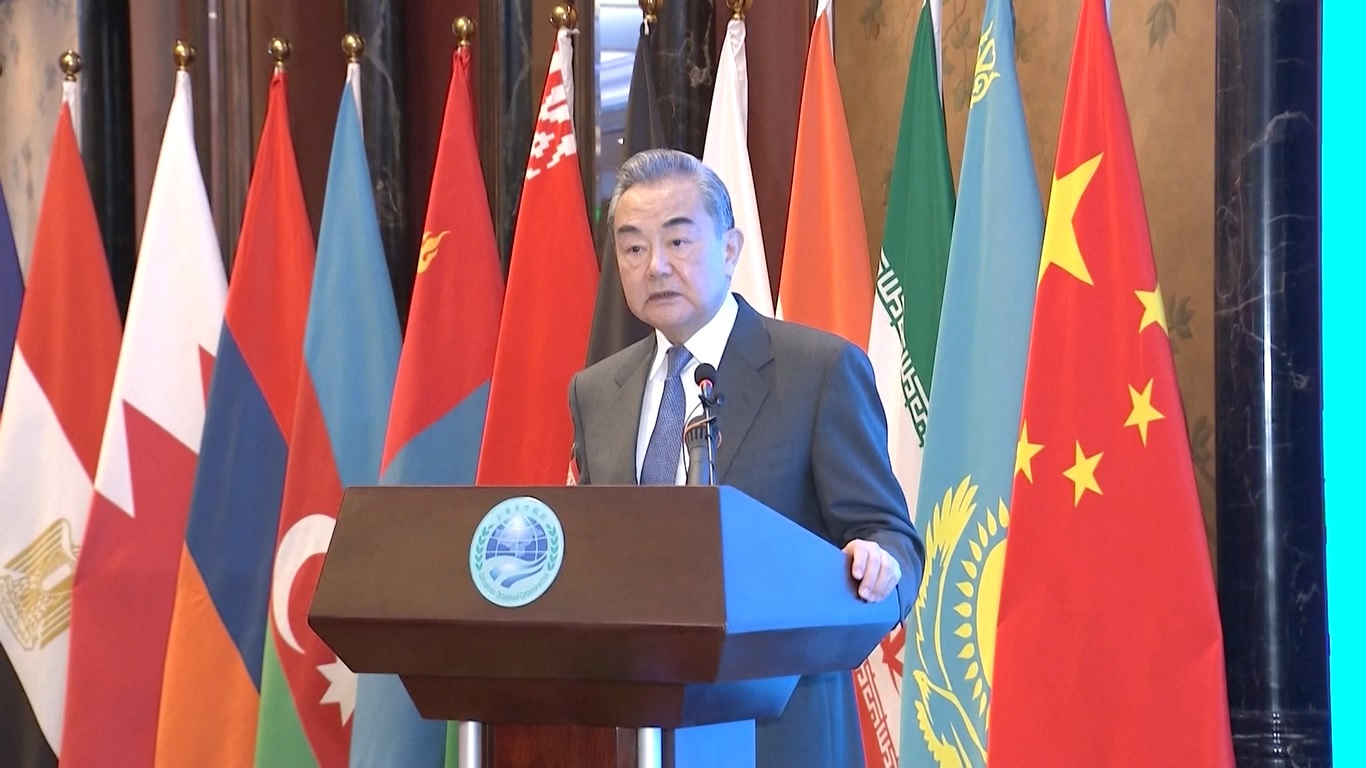 Wang memuji kontribusi penting yang telah diberikan oleh Sekretariat SCO terhadap perkembangan SCO