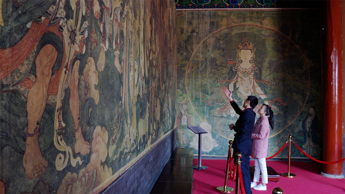 Setiap detail dalam lukisan dinding menampilkan puncak keahlian Dinasti Ming