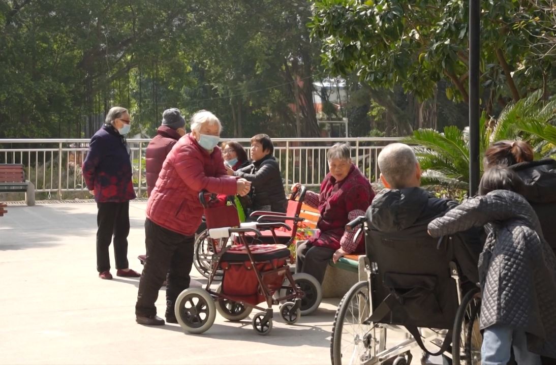 Tim meliputi para dokter