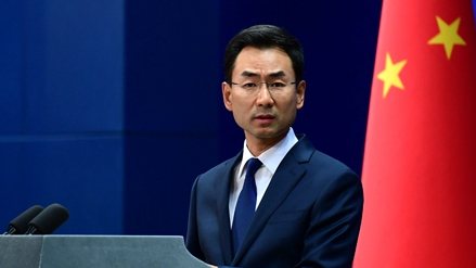 Deputi Wakil Tetap Tiongkok untuk PBB Geng Shuang menyampaikan pidatonya di depan rapat terbuka Dewan Keamanan PBB untuk masalah kerja sama dengan Uni Eropa pada hari Selasa lalu (12/3) Dia mendesak UE untuk mempertahankan konsep keamanan bersama