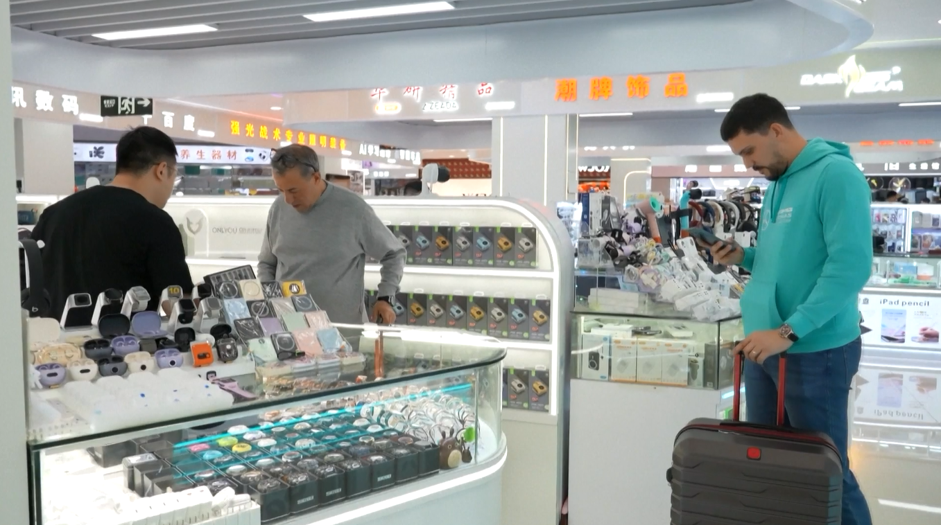 'China Shopping' Muncul sebagai Tren Baru yang Menarik bagi Wisatawan Mancanegara