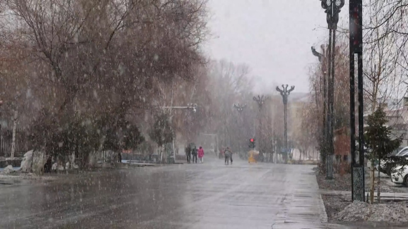 Suhu terendah di daerah pegunungan turun hingga minus 16 derajat Celcius