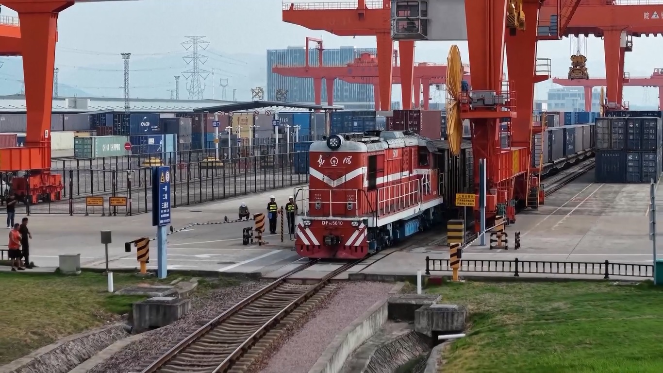 Zhejiang Tangani Lebih dari 200.000 Kargo melalui Kereta Api Ekspres Tiongkok-Eropa pada Tahun 2025