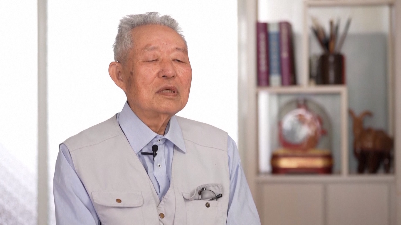 Kelompok perintis merampas tanah dari penduduk setempat dengan biaya yang sangat murah atau melalui paksaan