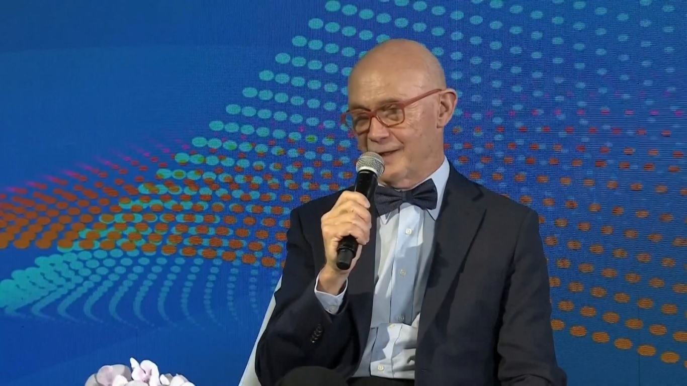 Lamy juga menyoroti kemajuan besar Tiongkok di berbagai sektor ekonomi yang sedang berkembang