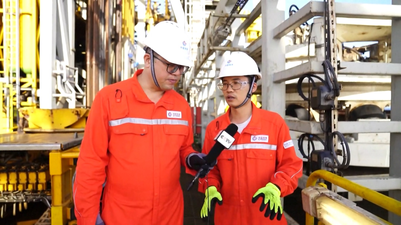 Platform pemrosesan terintegrasi dalam konstruksi fase-II ladang gas ultra-dalam pertama yang dikembangkan sendiri oleh Tiongkok