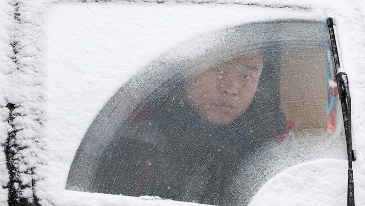 Adapun cuaca dingin di Beijing yang terjadi sejak beberapa hari lalu