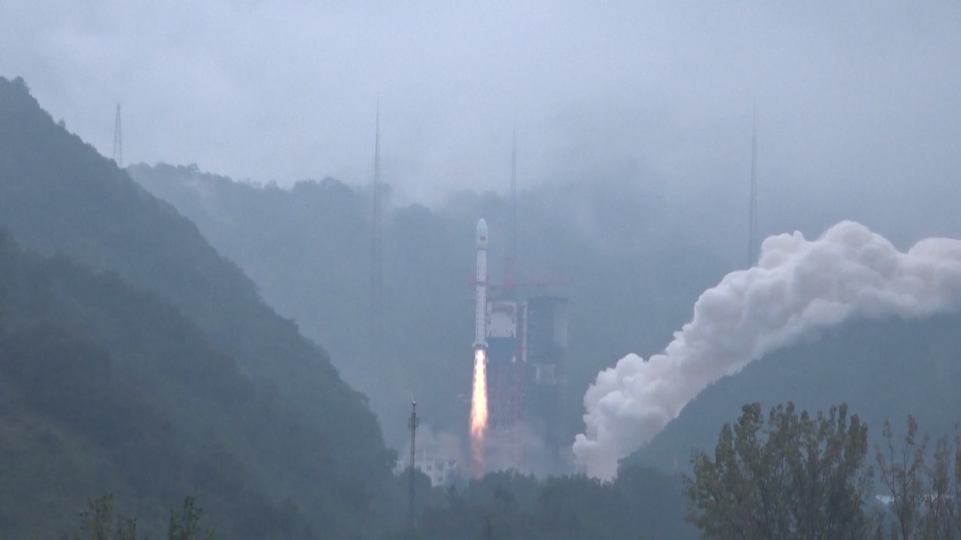 Satelit-satelit tersebut terutama akan digunakan untuk melakukan pengujian teknologi baru konstelasi orbit rendah