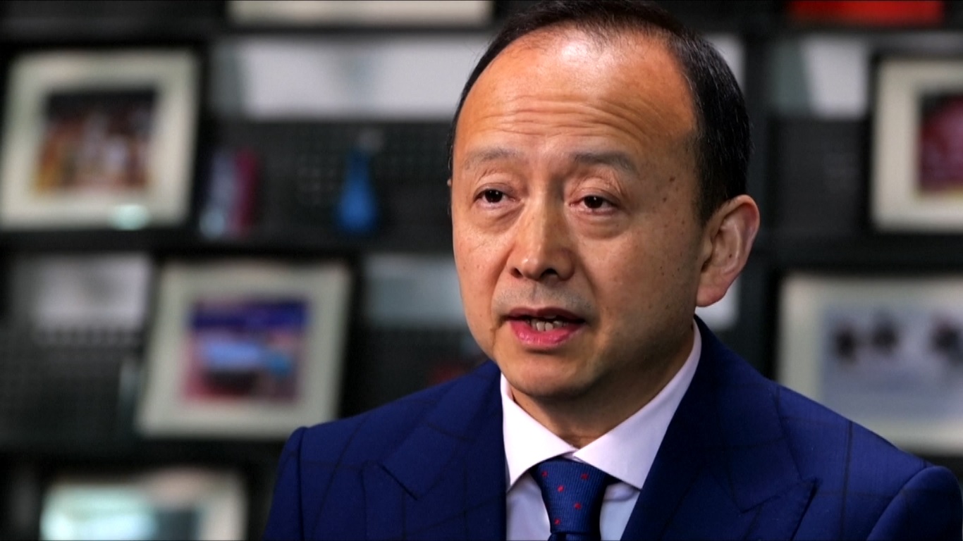 Zhou juga menyuarakan kekhawatiran bahwa pesawat dan kapal Amerika dan Tiongkok berisiko bertabrakan di masa depan selama AS bersikeras mengirim pesawat dan kapalnya ke Laut Tiongkok Selatan