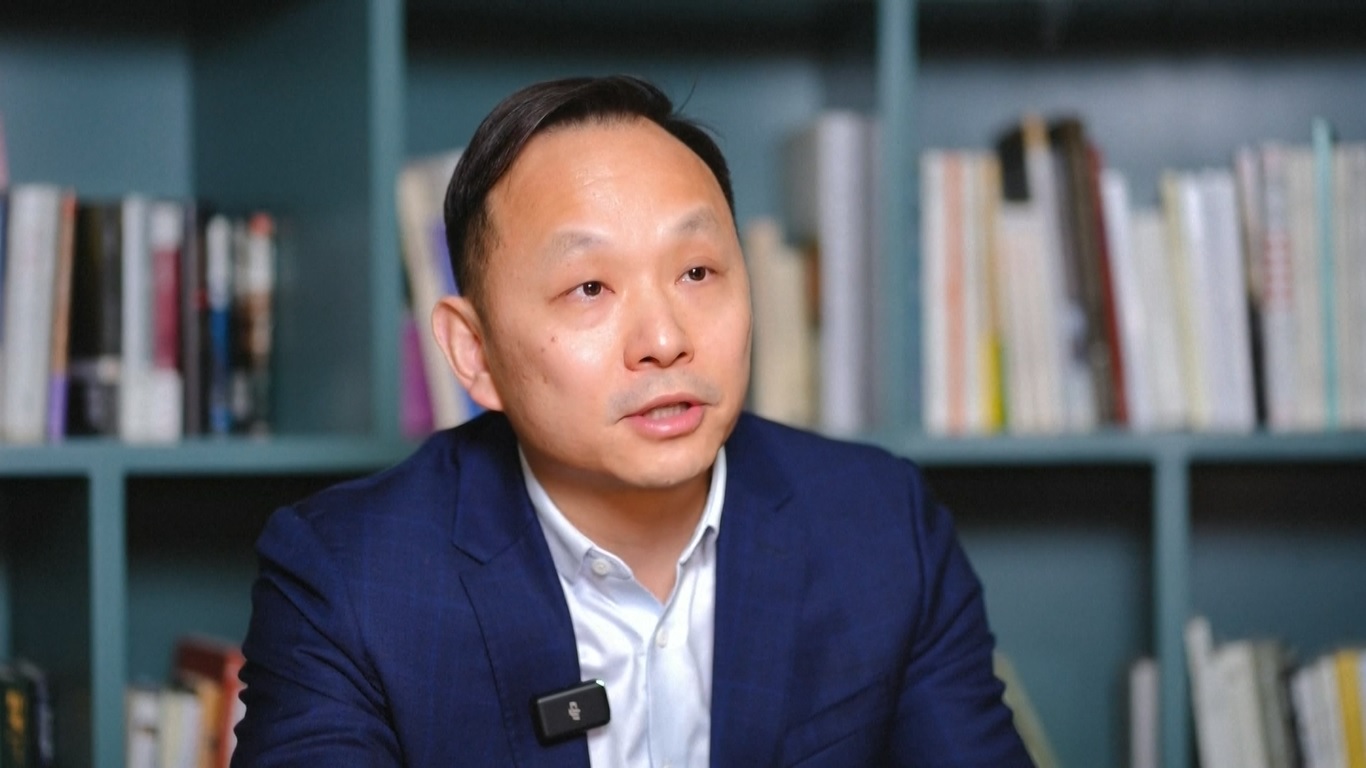 Mereka sedang berupaya mengatasi penurunan margin keuntungan secara langsung karena ingin memperluas kerja sama di sektor-sektor baru