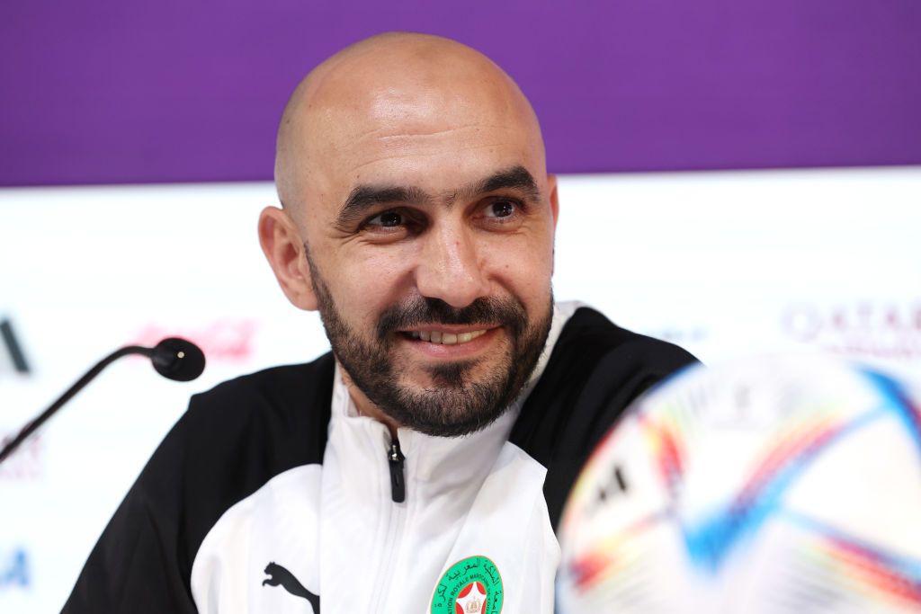 Media Spanyol La Vanguardia yang mengejek Timnas Maroko sebagai tim PBB (Perserikatan Bangsa-bangsa) karena 14 pemain Timnas Maroko kebanyakan tidak lahir di Maroko alias pemain naturalisasi