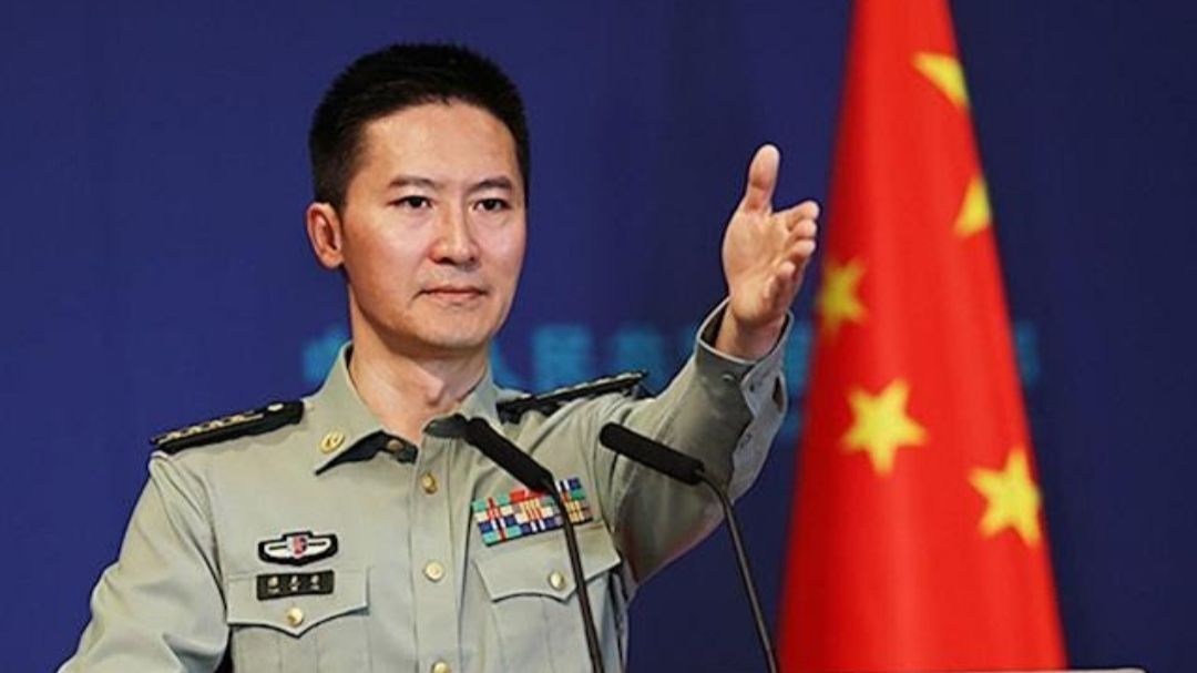 Juru bicara Kementerian Pertahanan Tiongkok Tan Kefei ketika menjawab pertanyaan wartawan mengenai penjualan senjata AS kepada Taiwan menyatakan bahwa Tiongkok selalu menentang tegas penjualan senjata AS kepada Taiwan