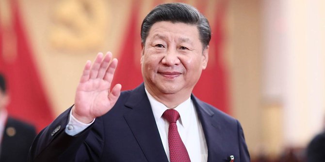 Xi Jinping yang terpilih sebagai Presiden RRT untuk ketiga kalinya menyampaikan pidato di depan sidang penutupan tersebut