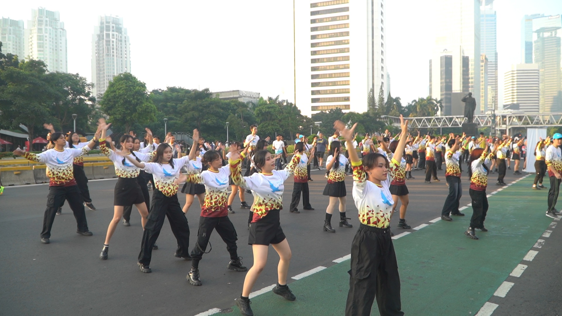 China Media Group Mengadakan Kegiatan Komunikasi Interaktif Global &quot;Sayap Perdamaian&quot; di Indonesia