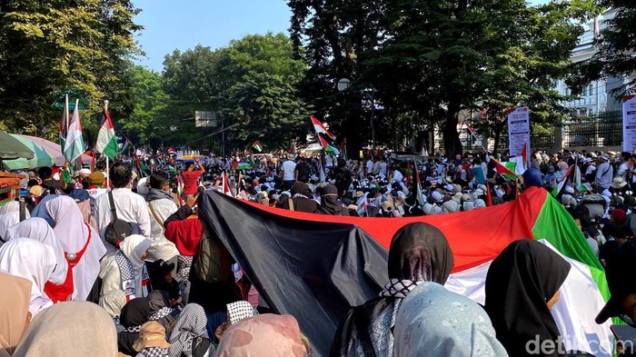 Sejumlah tokoh publik turut menghadiri aksi bela Palestina