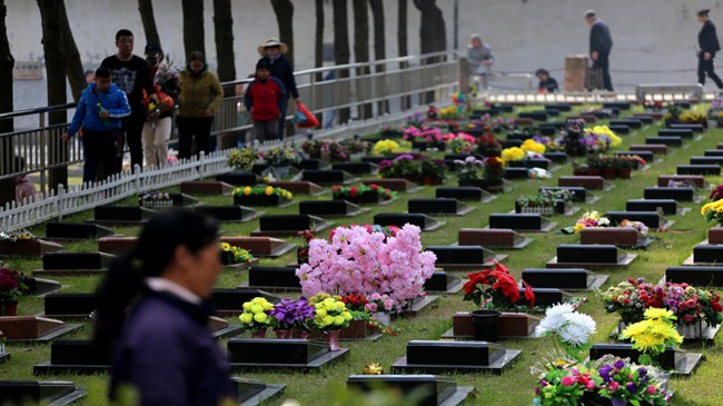 Tiongkok Merevisi Peraturan Untuk Memungkinkan Layanan Pemakaman Yang Terjangkau