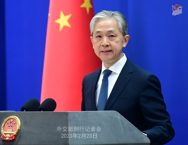 AS berkali-kali menyebarkan kabar yang menyatakan bahwa Tiongkok mungkin menyediakan senjata kepada Rusia dan hoax ini tidak sesuai denga kenyataan dan mencoba mencoreng Tiongkok