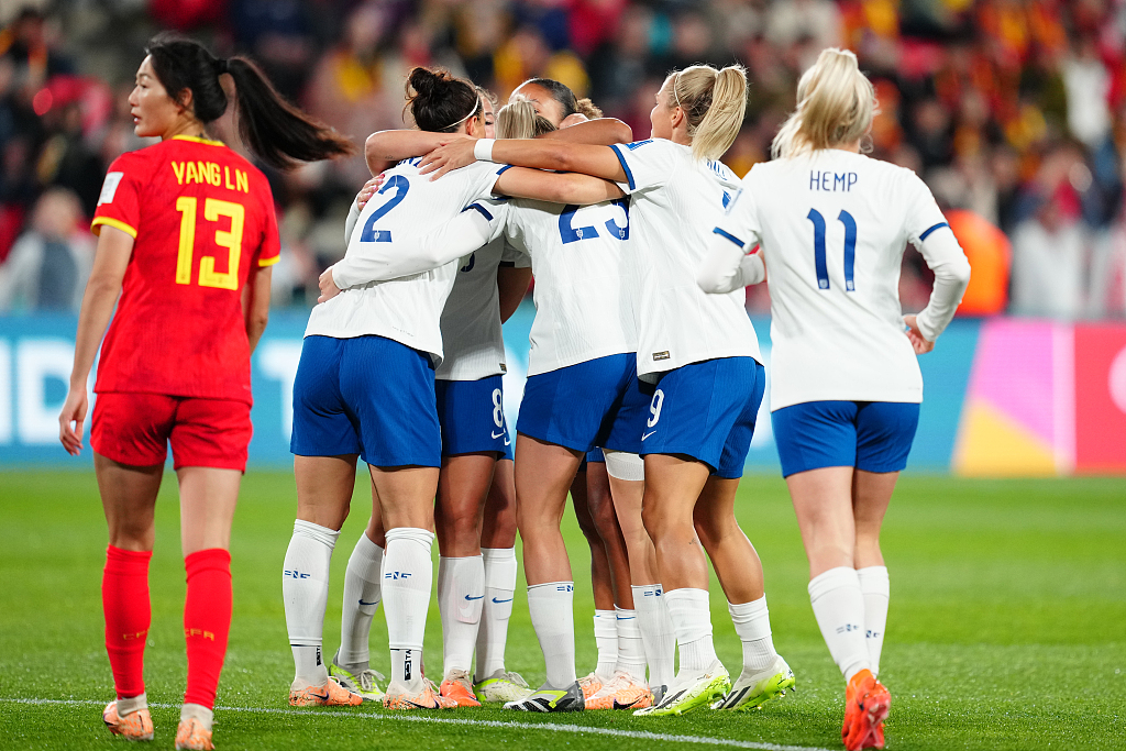 Tiongkok kalah dari Inggris 6-1 dalam pertandingan ketiga mereka di Grup D Piala Dunia Wanita FIFA di Stadion Hindmarsh di Adelaide