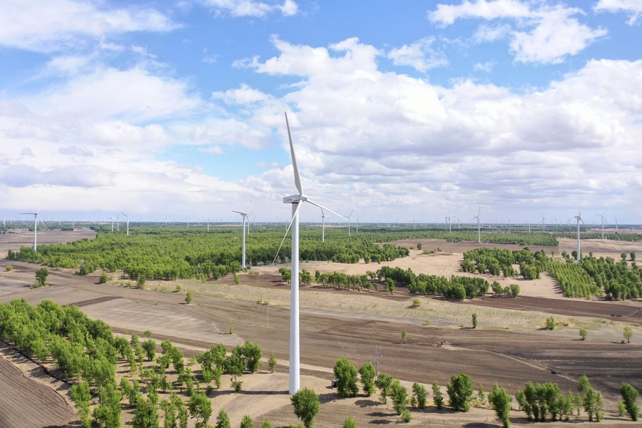 Kapasitas energi terbarukan terpasang di Tiongkok mencatatkan pertumbuhan yang kuat pada kuartal pertama (Q1) 2023 di tengah upaya Tiongkok untuk melakukan transisi hijau demikian disampaikan Administrasi Energi Nasional Tiongkok(National Energy Administration/NEA)