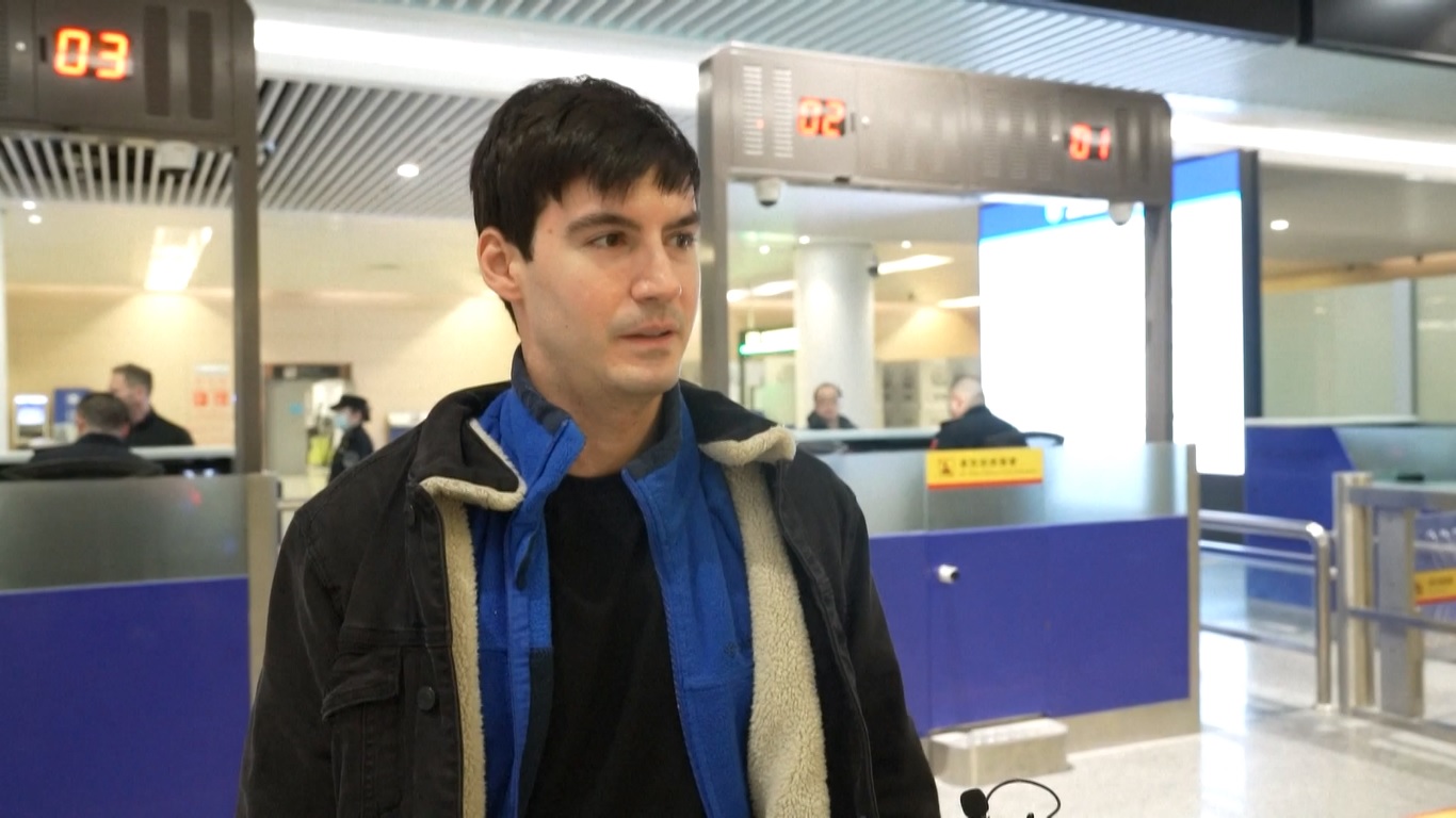 Tiongkok mengumumkan pelonggaran signifikan dari kebijakan transit bebas visanya pada hari Selasa (17/12)