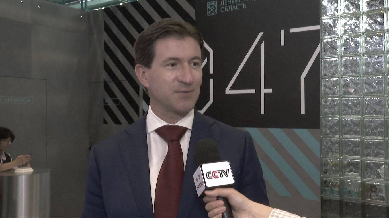 Reuters melaporkan keberhasilan pendaratan wahana tersebut