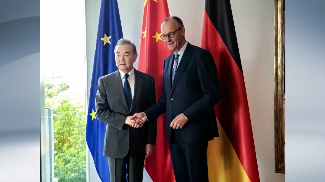 Kanselir Jerman Bertemu Menlu Tiongkok di Berlin