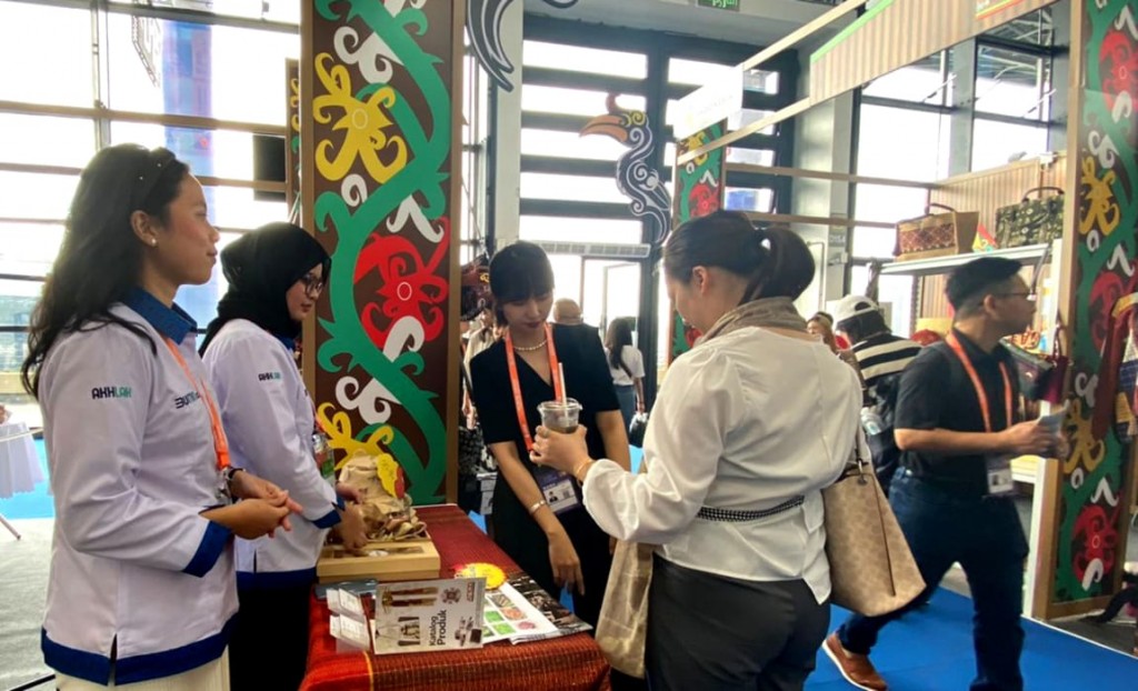 Para pelaku UMKM tersebut memamerkan produk unggulannya melalui kegiatan Pameran Tiongkok ASEAN (CA-Expo 2023) di Konferensi dan Pameran Internasional Nanning