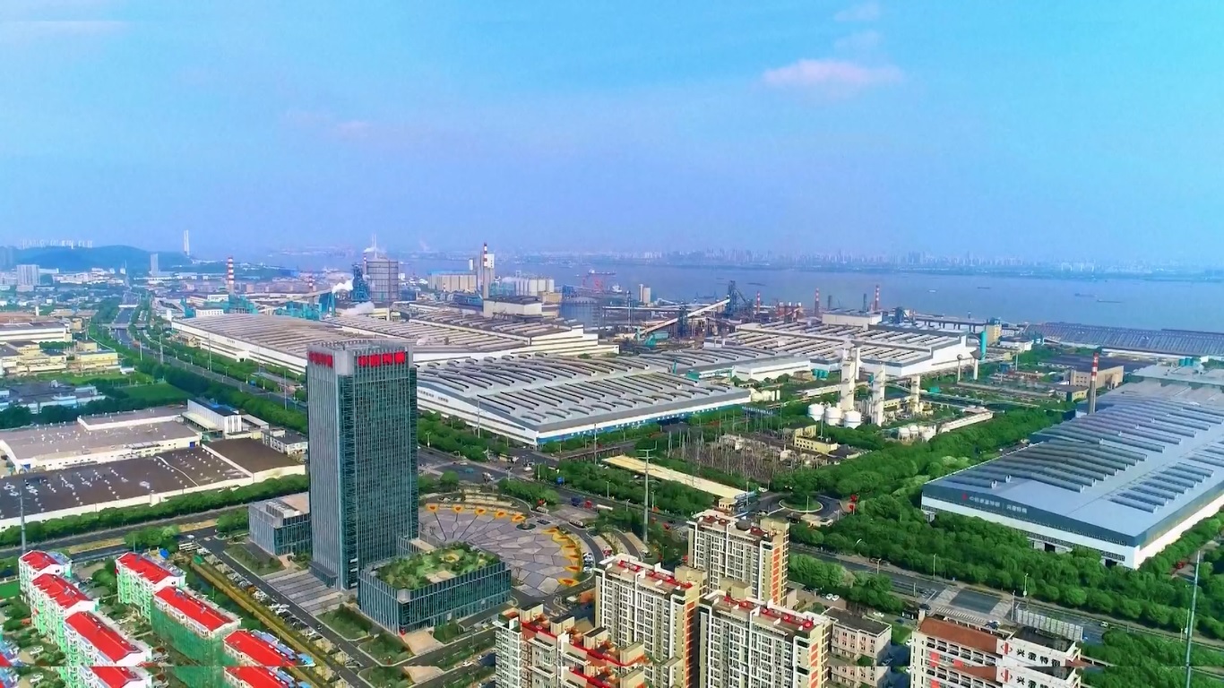 CFLP menjelaskan bahwa penurunan tersebut disebabkan oleh fluktuasi harga logam besi dan non-besi