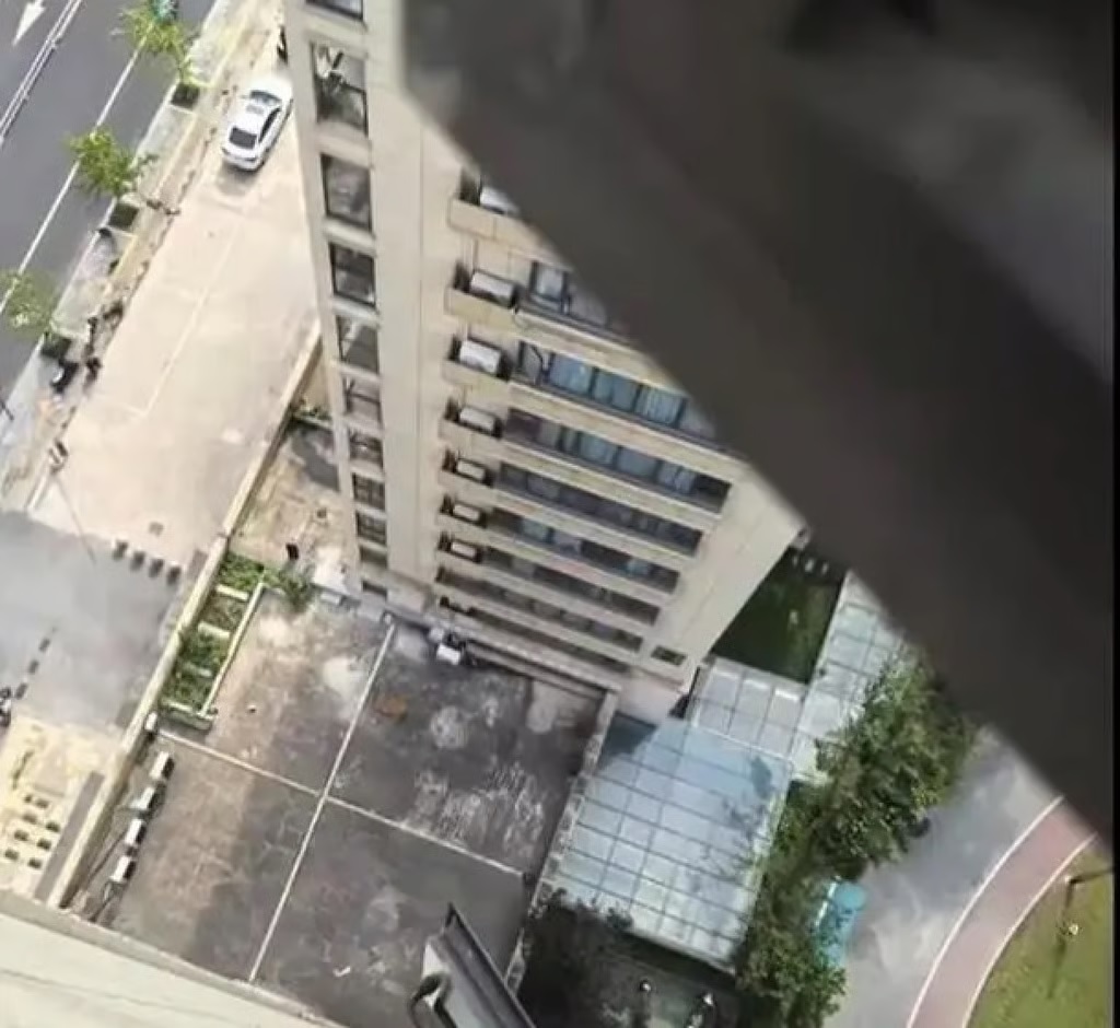 Bocah 3 tahun di Tiongkok Selamat Setelah Terjatuh dari Lantai 18