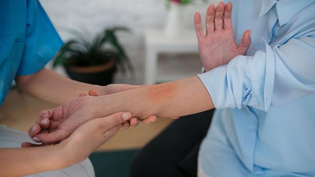 Kolesterol tinggi jadi masalah bagi banyak orang Ada beberapa gejala kolesterol pada kulit yang perlu diperhatikan