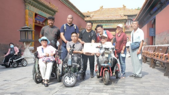 Museum akan bekerja sama dengan federasi untuk menerjemahkan publikasi Museum Istana terpilih ke dalam huruf braille