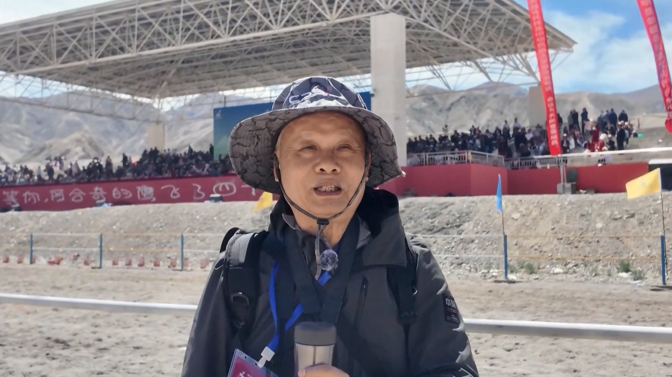 Festival Budaya Elang yang Meriah Mengawali Musim Pariwisata di Sebuah Kabupaten di Xinjiang