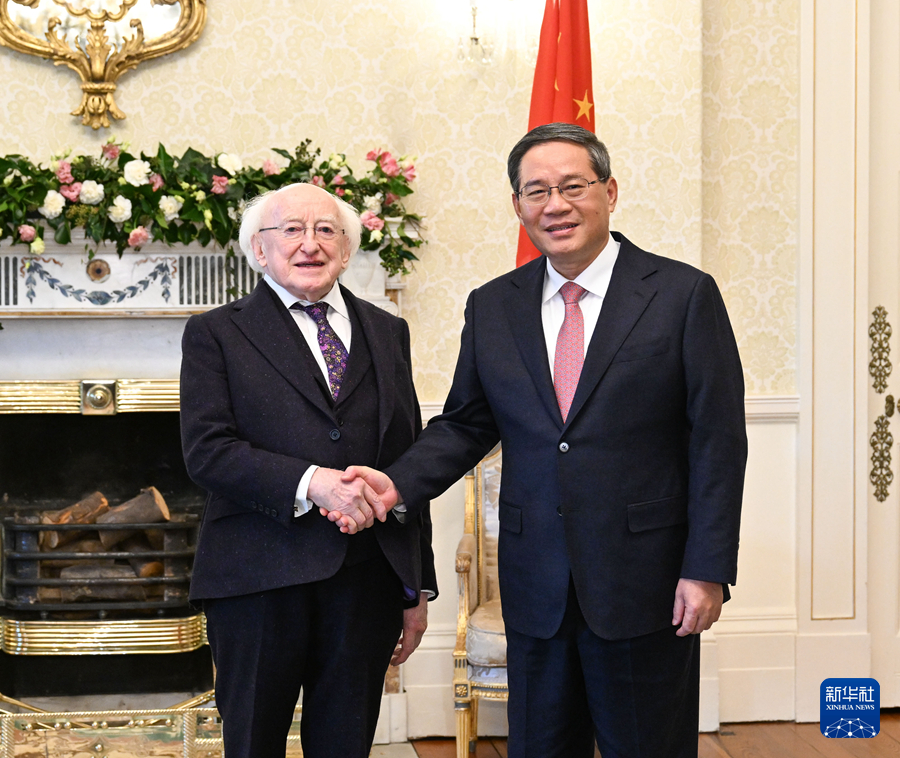 Perdana Menteri Tiongkok Li Qiang mengadakan pertemuan dengan Presiden Irlandia Michael D