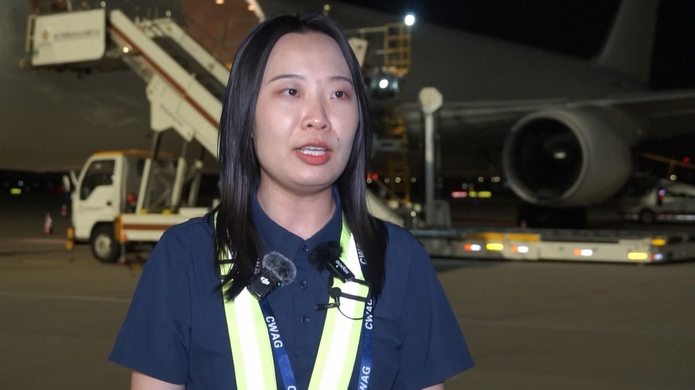 Kedua rute tersebut akan mengoperasikan dua penerbangan pulang pergi setiap minggu dari Xi'an