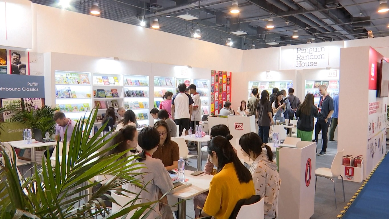 Topik hangat di pameran buku tahun ini adalah bagaimana teknologi AI membentuk dan memberdayakan industri penerbitan