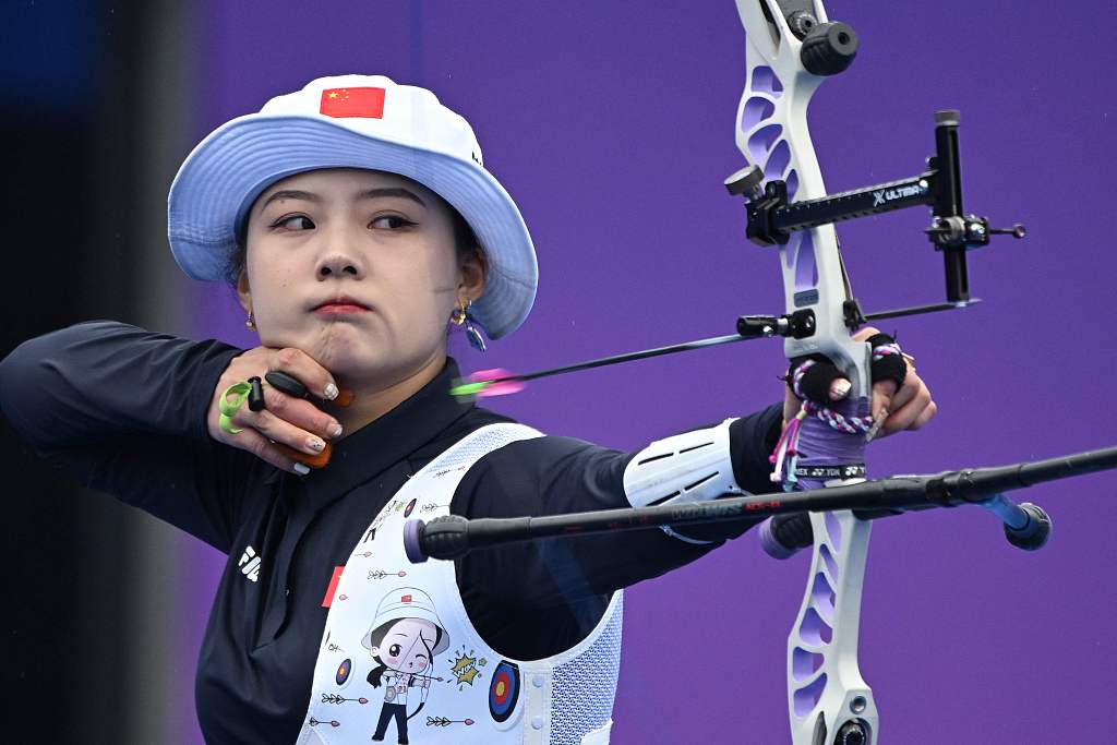 Zhang Ziyang dari Tiongkok mengklaim medali emas dalam renang maraton putra di Asian Games ke-19 pada hari Sabtu(07/10)
