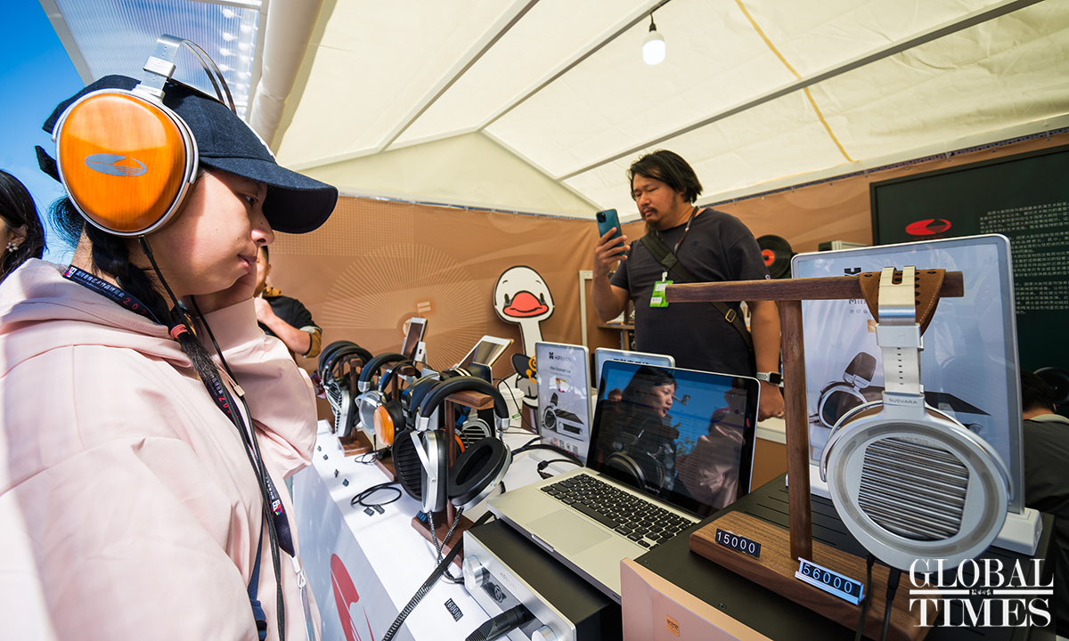 Selama pameran yang berlangsung hingga hari Minggu