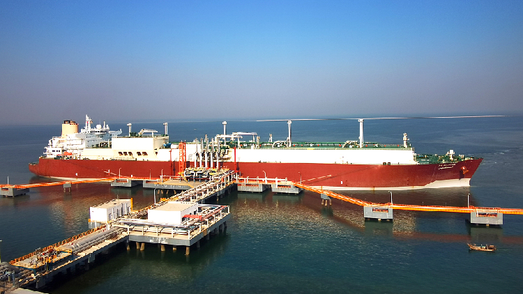 Dengan adanya kesepakatan tersebut akan memungkinkan QatarEnergy menyediakan 4 juta ton LNG setiap tahun untuk Sinopec