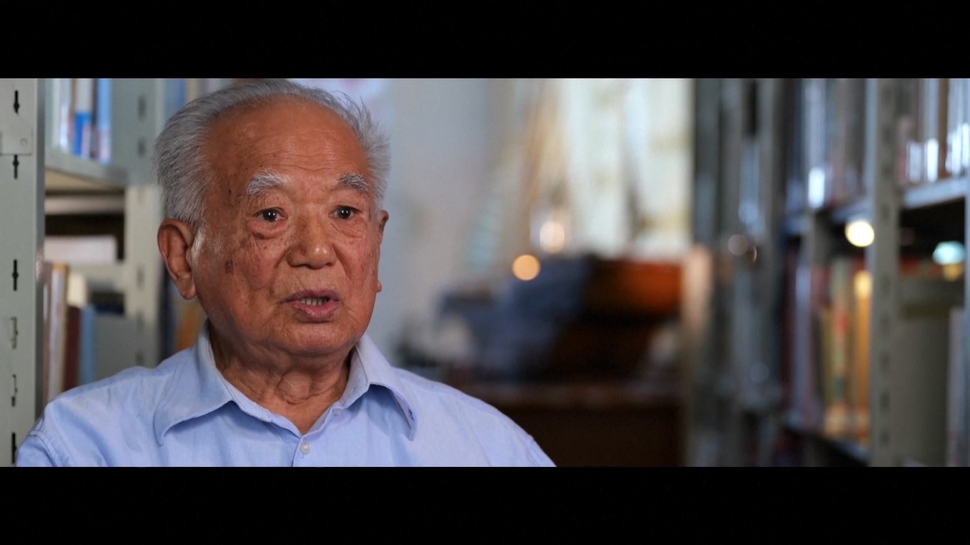 Berjudul Sebuah Buku Misterius tentang Laut Tiongkok Selatan