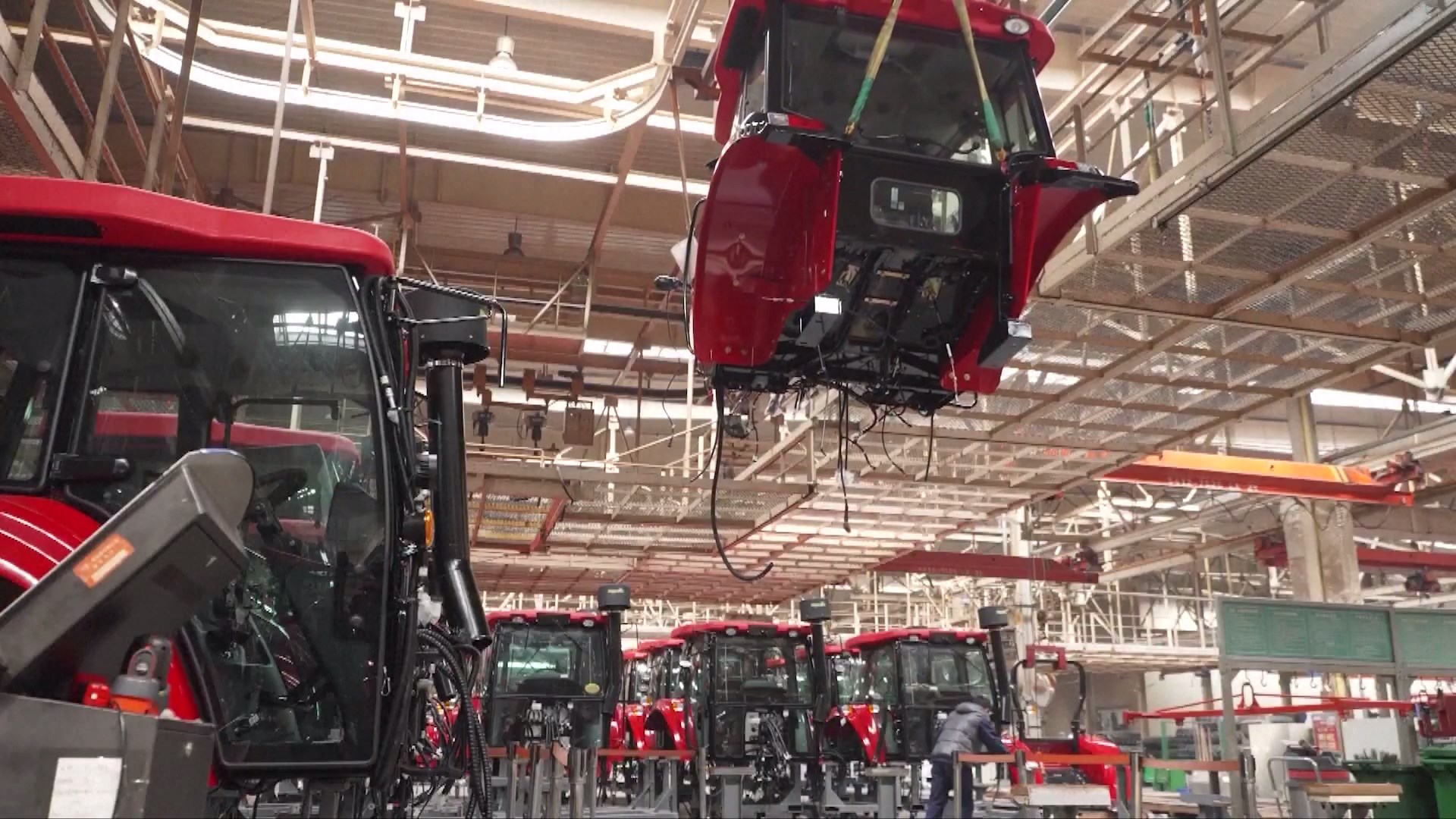 Nilai impor dan ekspor perdagangan barang industri permesinan Tiongkok meningkat sebesar 6