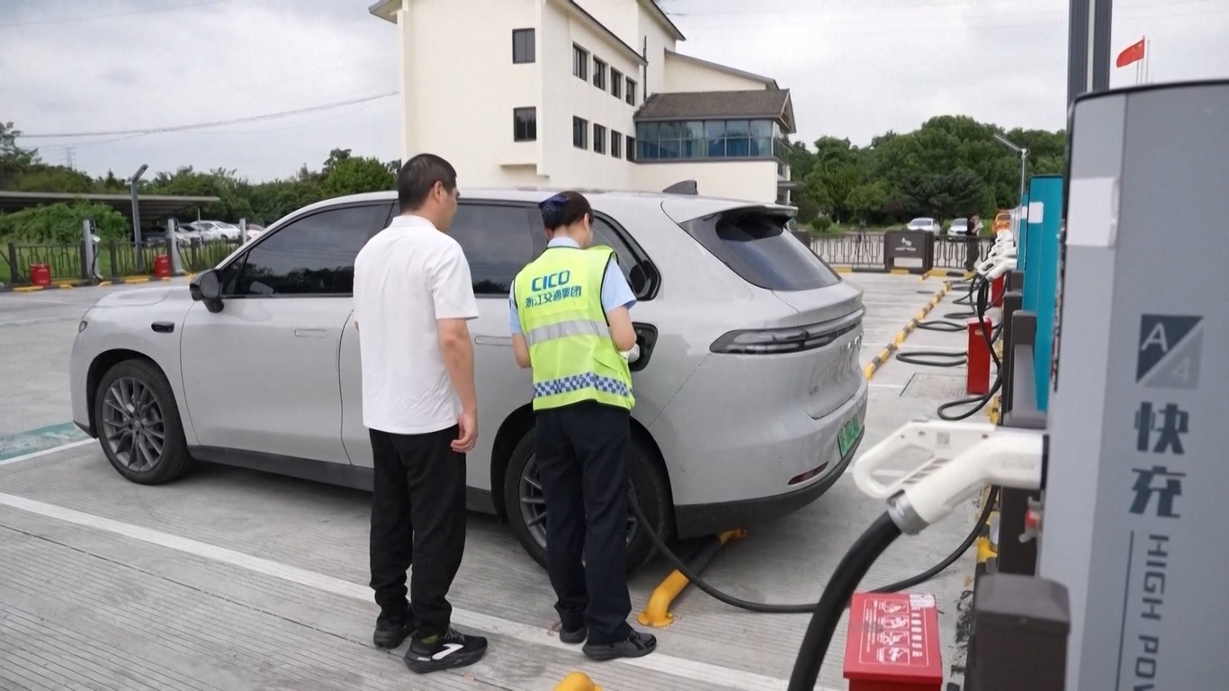 Data: Infrastruktur Pengisian Daya Kendaraan Listrik Tiongkok Meningkat 54,5 Persen dalam Satu Tahun
