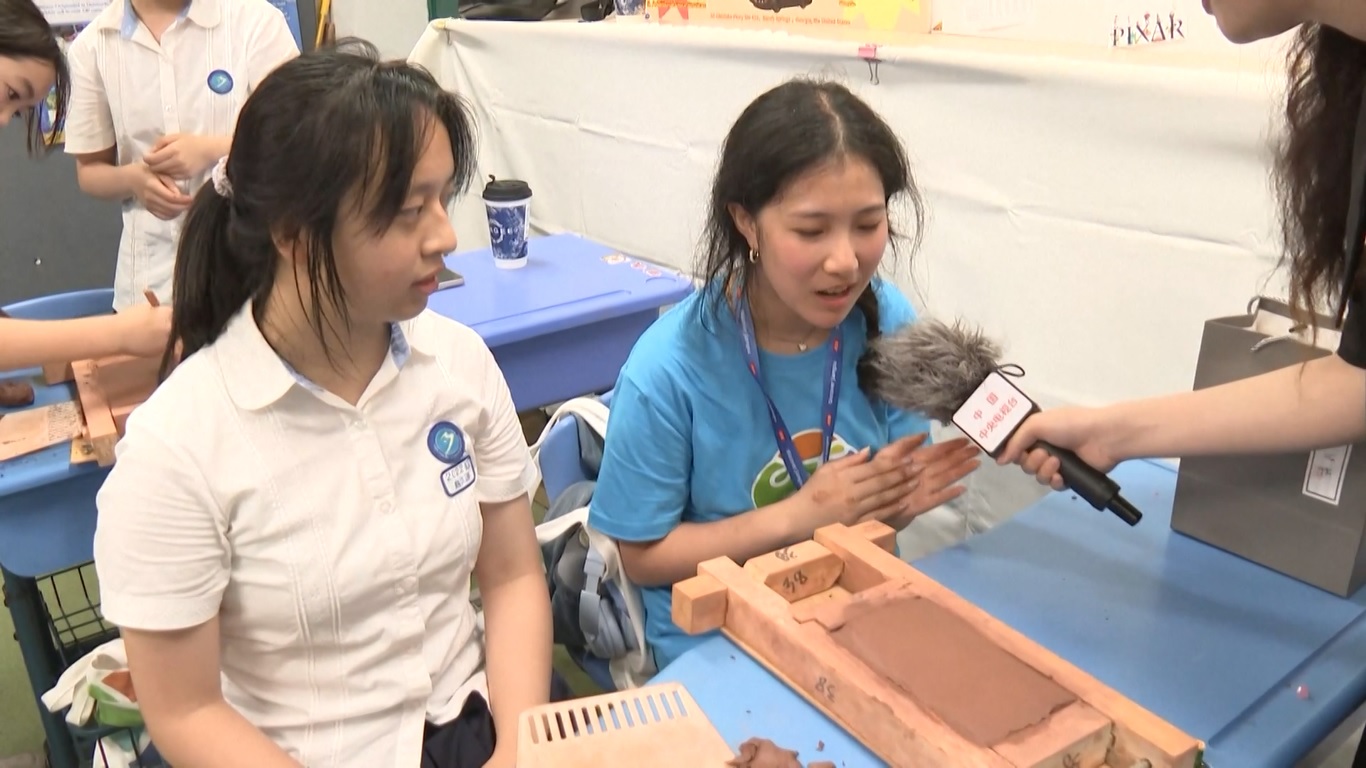 Selama kunjungan tersebut