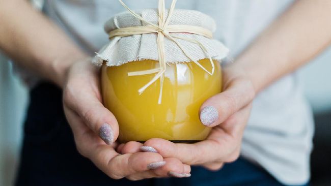 Penelitian terbaru menemukan manfaat madu untuk menurunkan kadar gula darah dan kolesterol