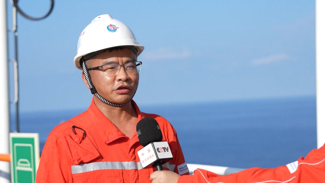 Jaket Haiji-2 buatan dalam negeri Tiongkok telah mencetak rekor Asia untuk tinggi struktur